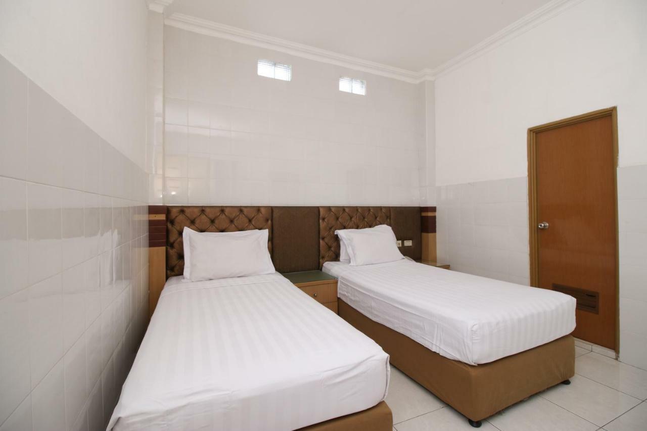 Hotel Metro Surabaya Eksteriør billede